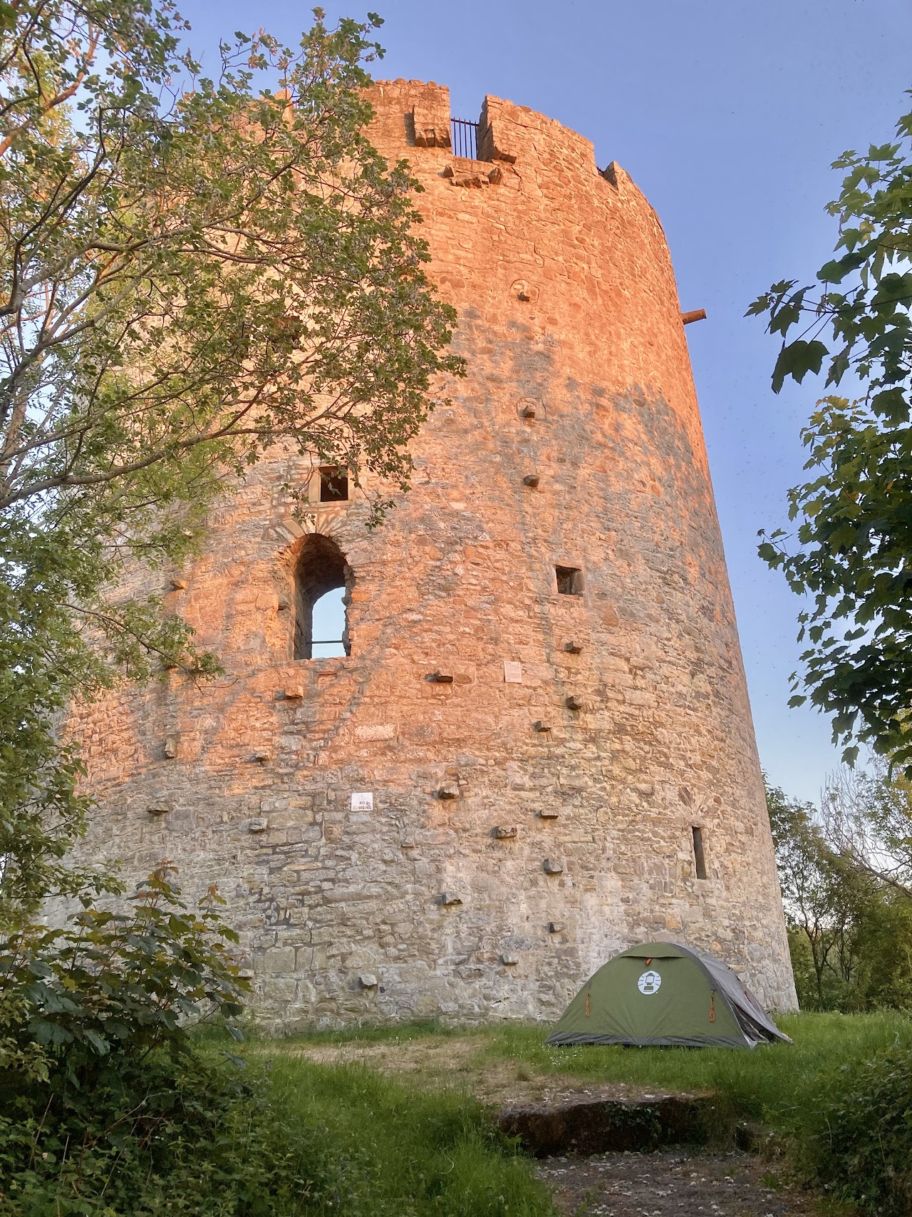 Clogh Oughter Castle