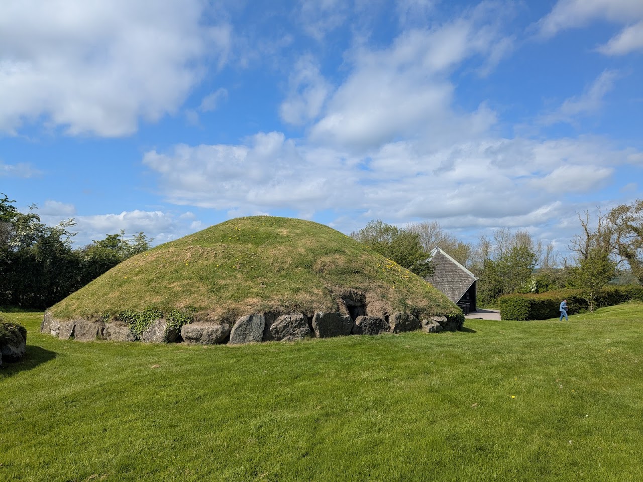 Knowth Passage Tomb